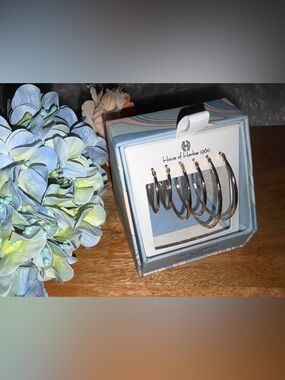 House of Harlow 1960 Shiny Gold Hoop Trio
